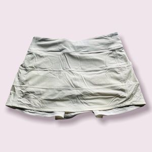 Lululemon White Tennis Skirt/Skort - 6 tall